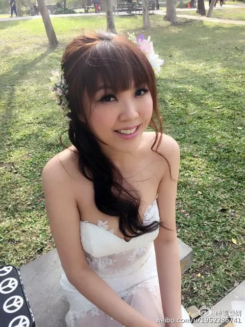 Fanny Liu - Proud of H-Cup Breasts photo 23