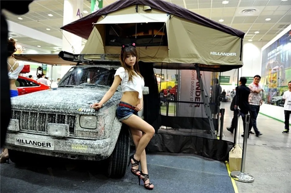 Korean Super Car Model Heo Yun Mi Beautiful Pictures photo 29