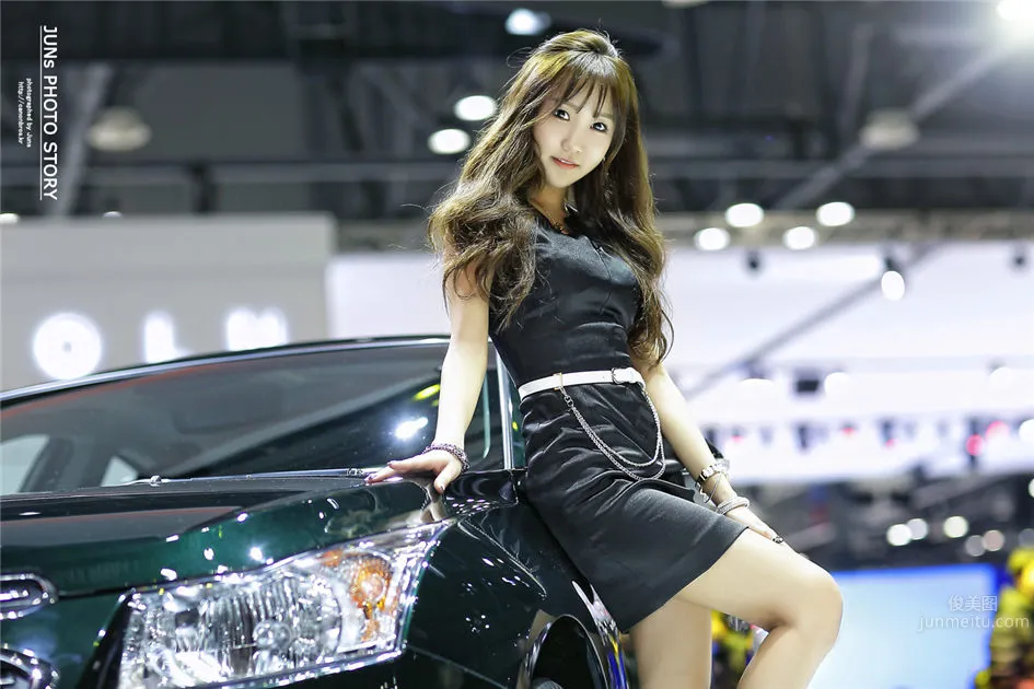 2015韩国车展 靓丽车模赵曹晁_58
