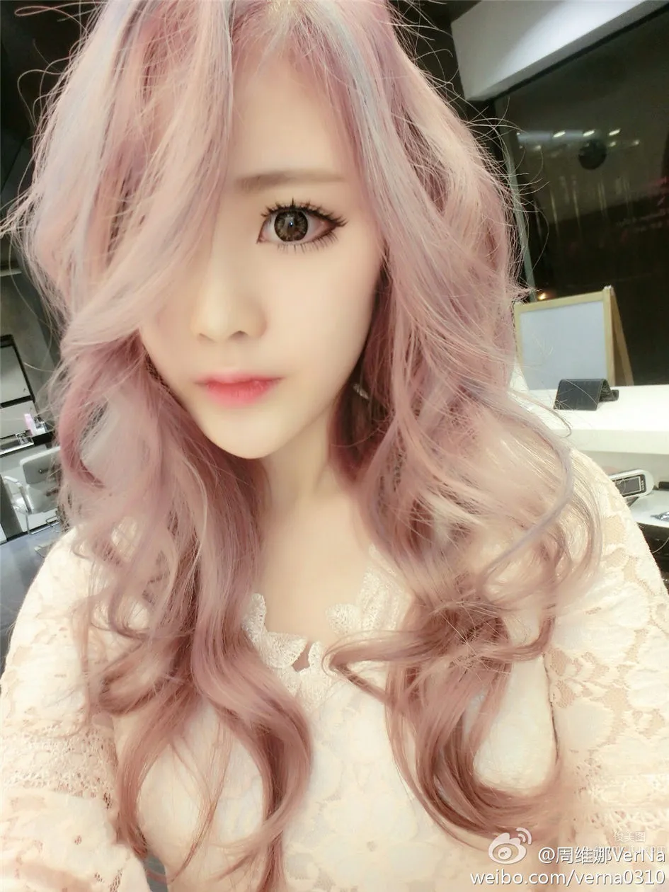 Zhou Weina: VerNa photo 83