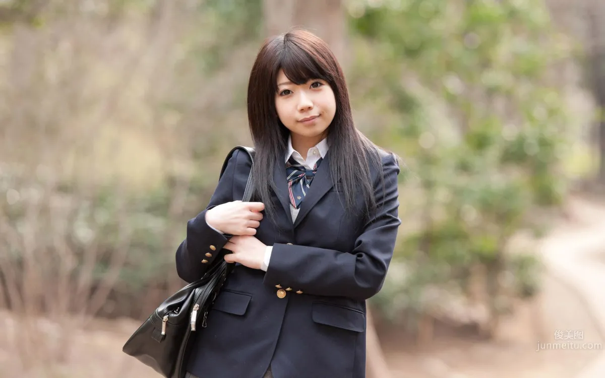 Kui Xia (Natsu Aoi) - Fresh Eye-Catching School Uniform Photo Shoot photo 26