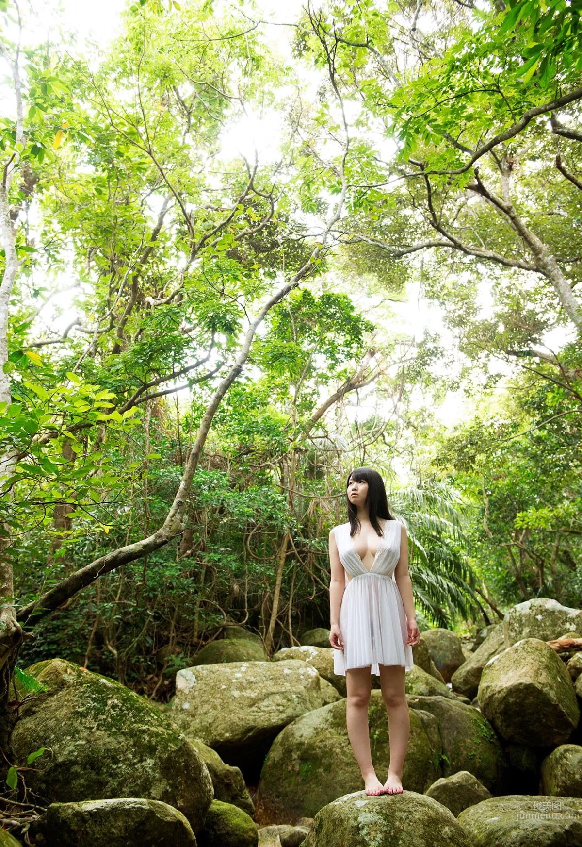 Aika Yumeno, Outdoor Photo Collection photo 1