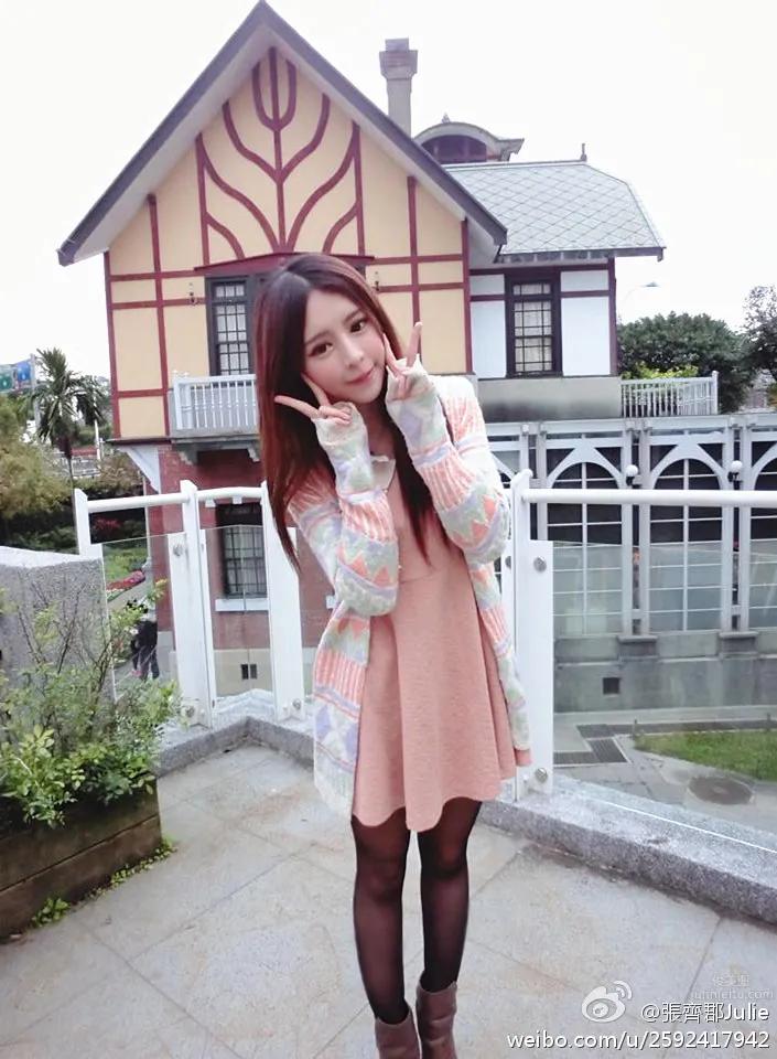 Zhang Qijun, Charming Goddess with Electric Eyes photo 49