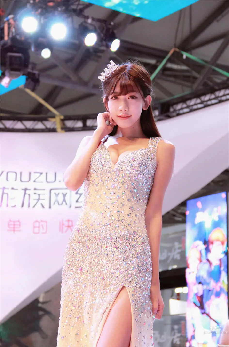 陈潇- 游族网络青春美女酷似林志铃_24