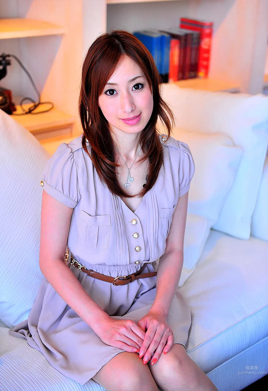 Xiwei Xiangzhi Elegant Mature Woman Street Snap Photos photo 4