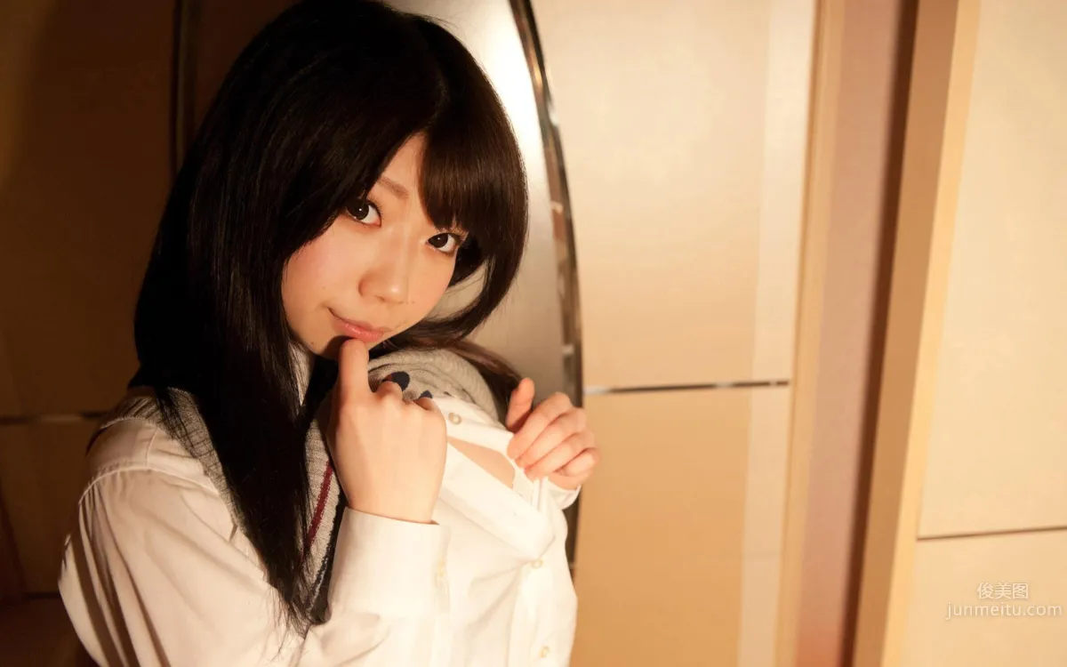 Kui Xia (Natsu Aoi) - Fresh Eye-Catching School Uniform Photo Shoot photo 46