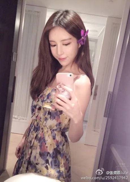 Zhang Qijun, Charming Goddess with Electric Eyes photo 45