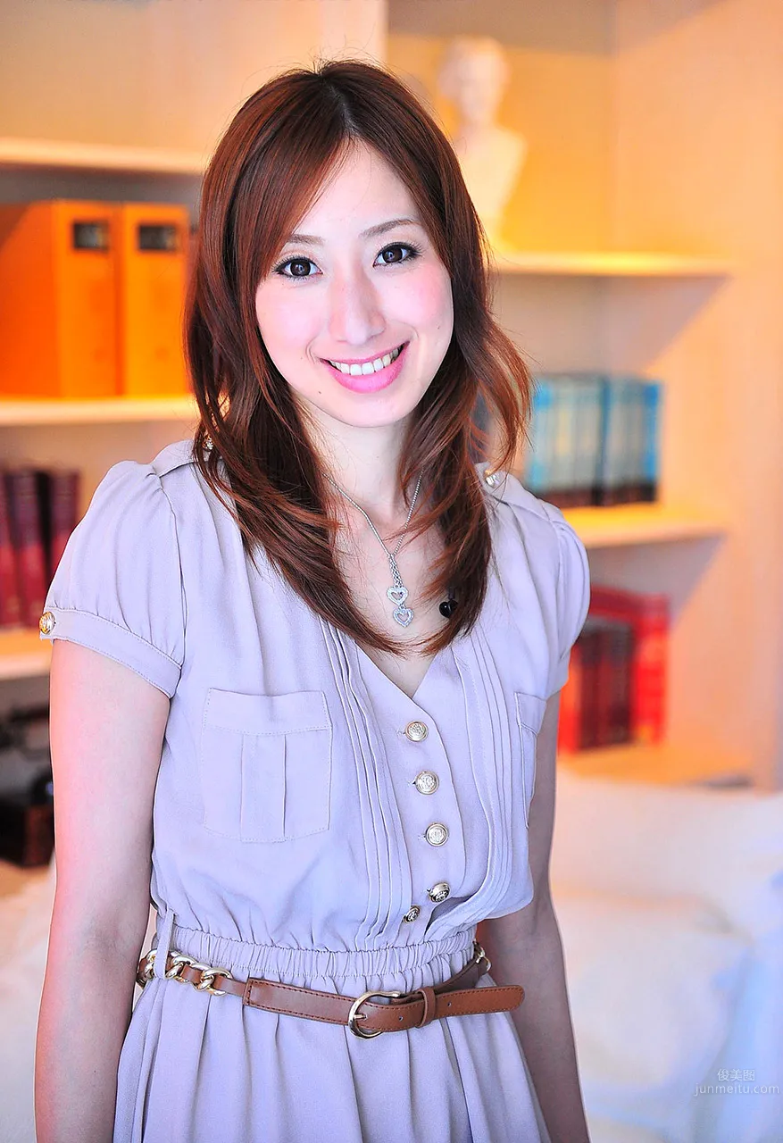 Xiwei Xiangzhi Elegant Mature Woman Street Snap Photos photo 10