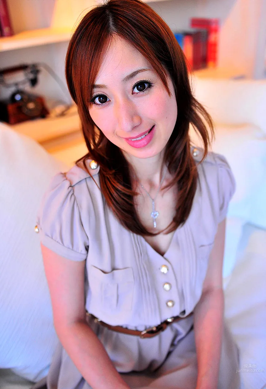 Xiwei Xiangzhi Elegant Mature Woman Street Snap Photos photo 6