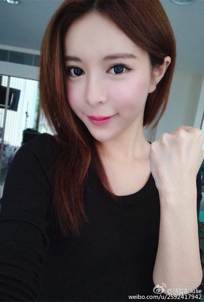 Zhang Qijun, Charming Goddess with Electric Eyes photo 25