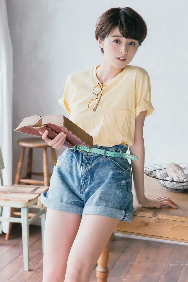 Chinami Suzuki, E-Cup Hand Bra Model photo 18