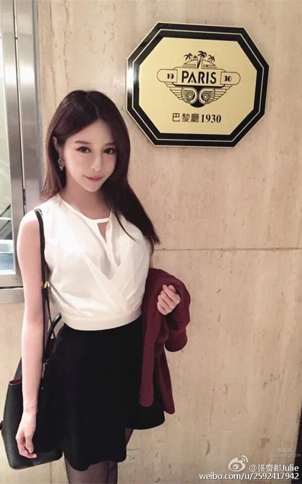 Zhang Qijun, Charming Goddess with Electric Eyes photo 16