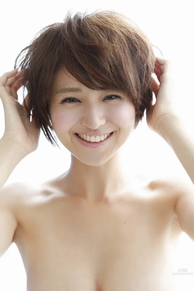 Chinami Suzuki, E-Cup Hand Bra Model photo 69