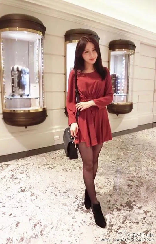 Zhang Qijun, Charming Goddess with Electric Eyes photo 37