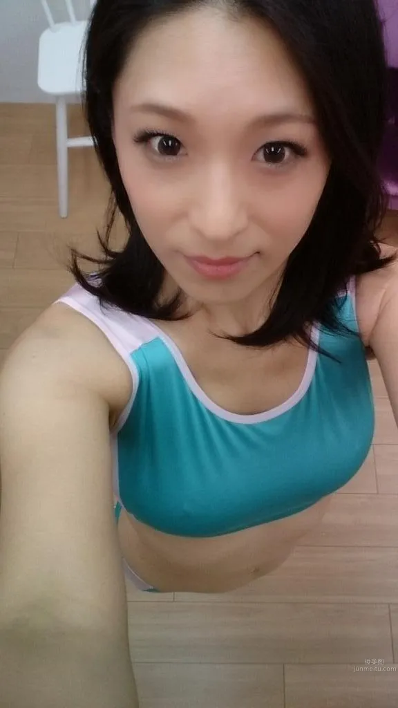 Hitomi Aihara (Aihara Hitomi, Hitomi Rei) - Bare Face Private Shoot photo 18