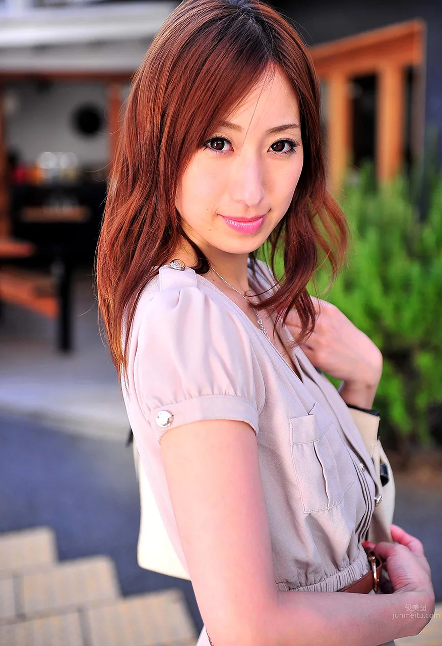 Xiwei Xiangzhi Elegant Mature Woman Street Snap Photos photo 7