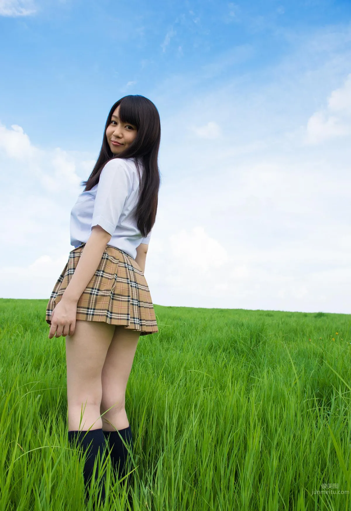 Aika Yumeno, Outdoor Photo Collection photo 7