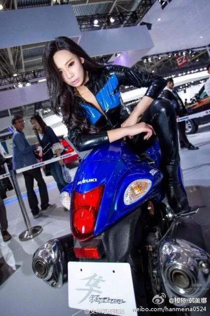 Han Meina, FAW Audi Tour Signed Car Model photo 48