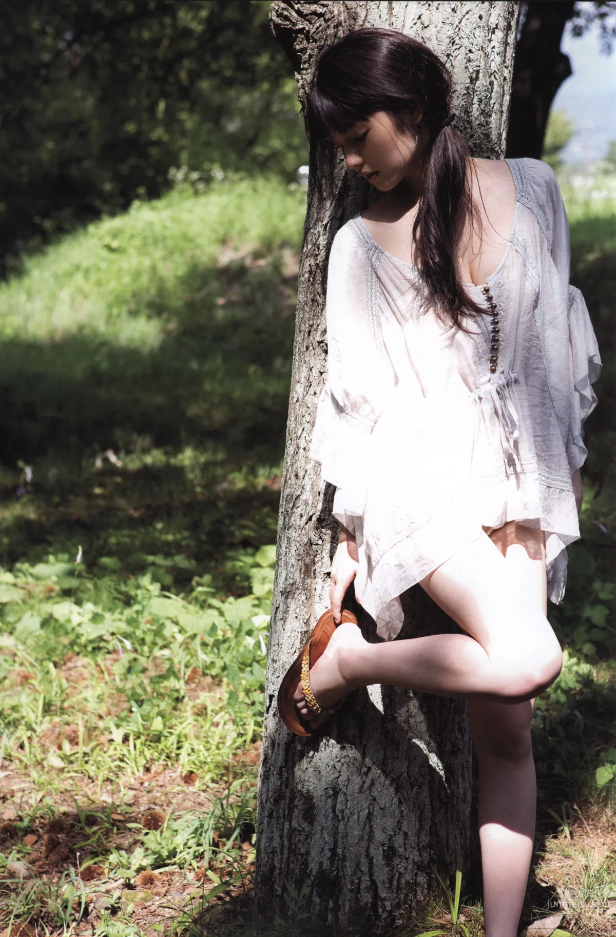 道重さゆみ- 『 Blue Rose 』写真集_22