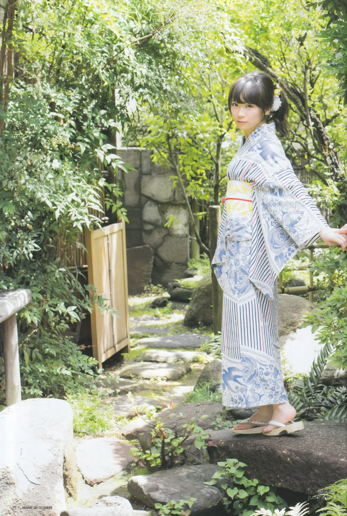 [Gravure The Television] Vol.34-35 乃木坂46 柴田阿弥 北川綾巴 须田亚香里 向井地美音 岩永亚美_22