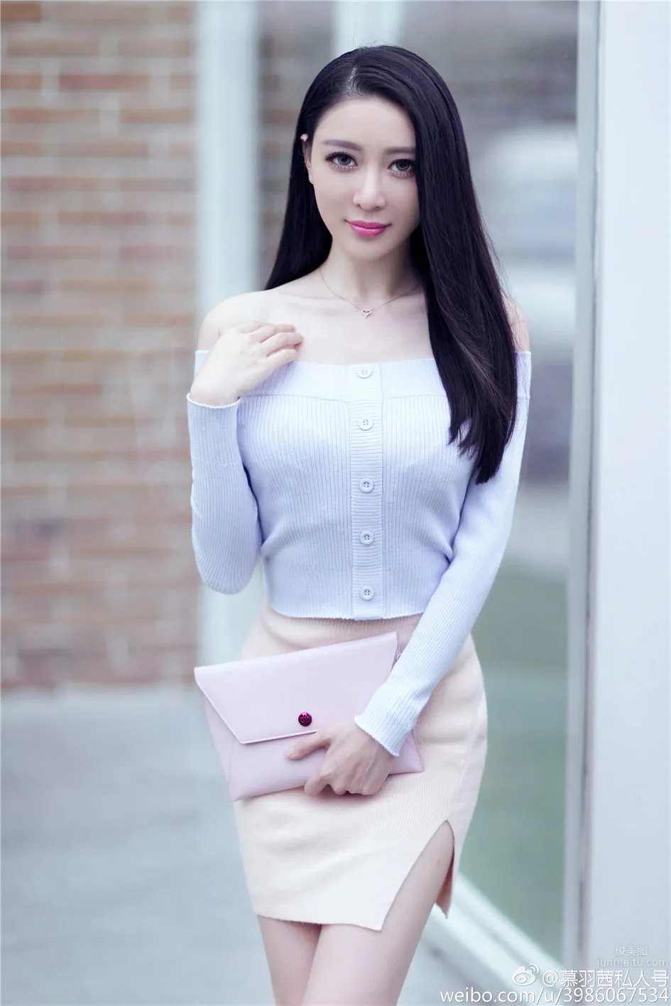 Mu Yuqian, Elegant Beauty and Alluring Beautiful Legs Photo Pictures photo 15