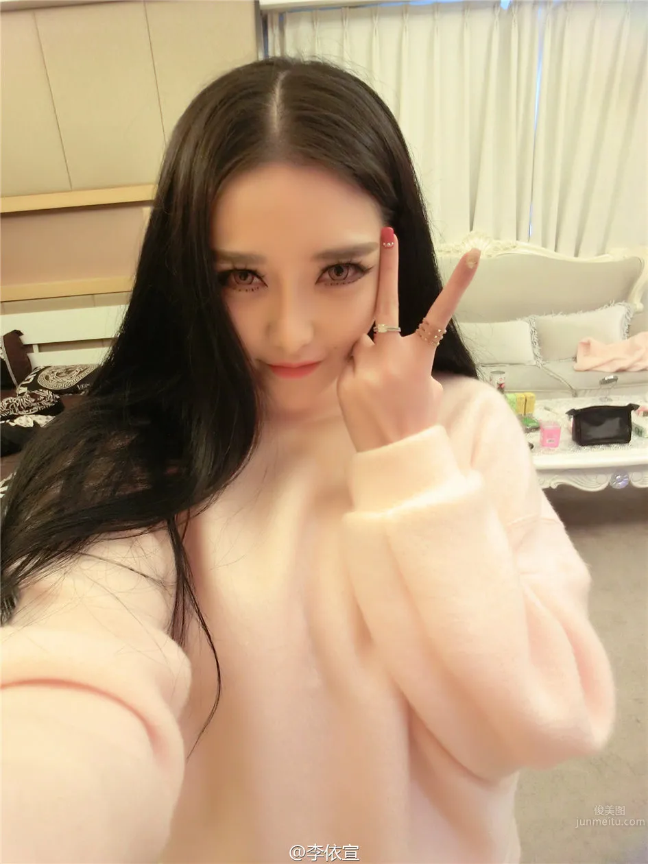 Li Yixuan, Sexy Young Model Private Selfie Photos photo 15