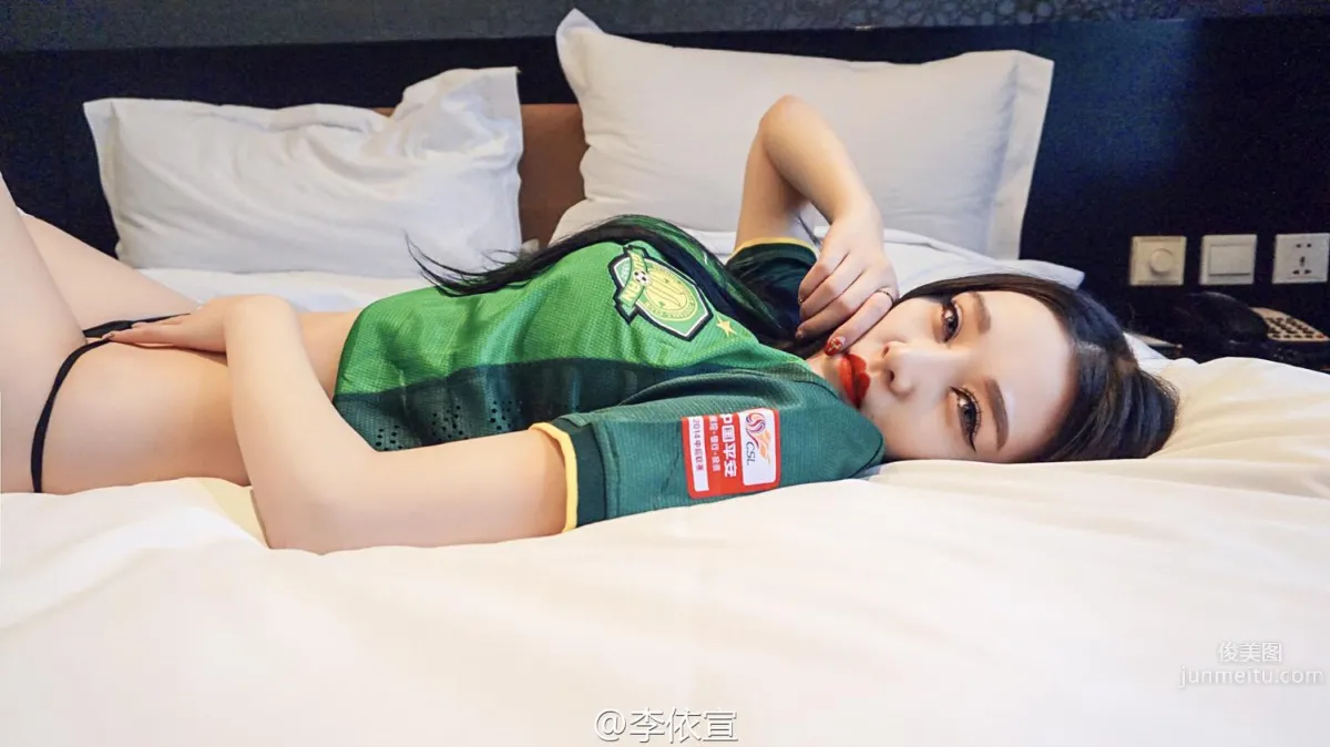 Li Yixuan - Young Model Private Photos Weibo Photos photo 11
