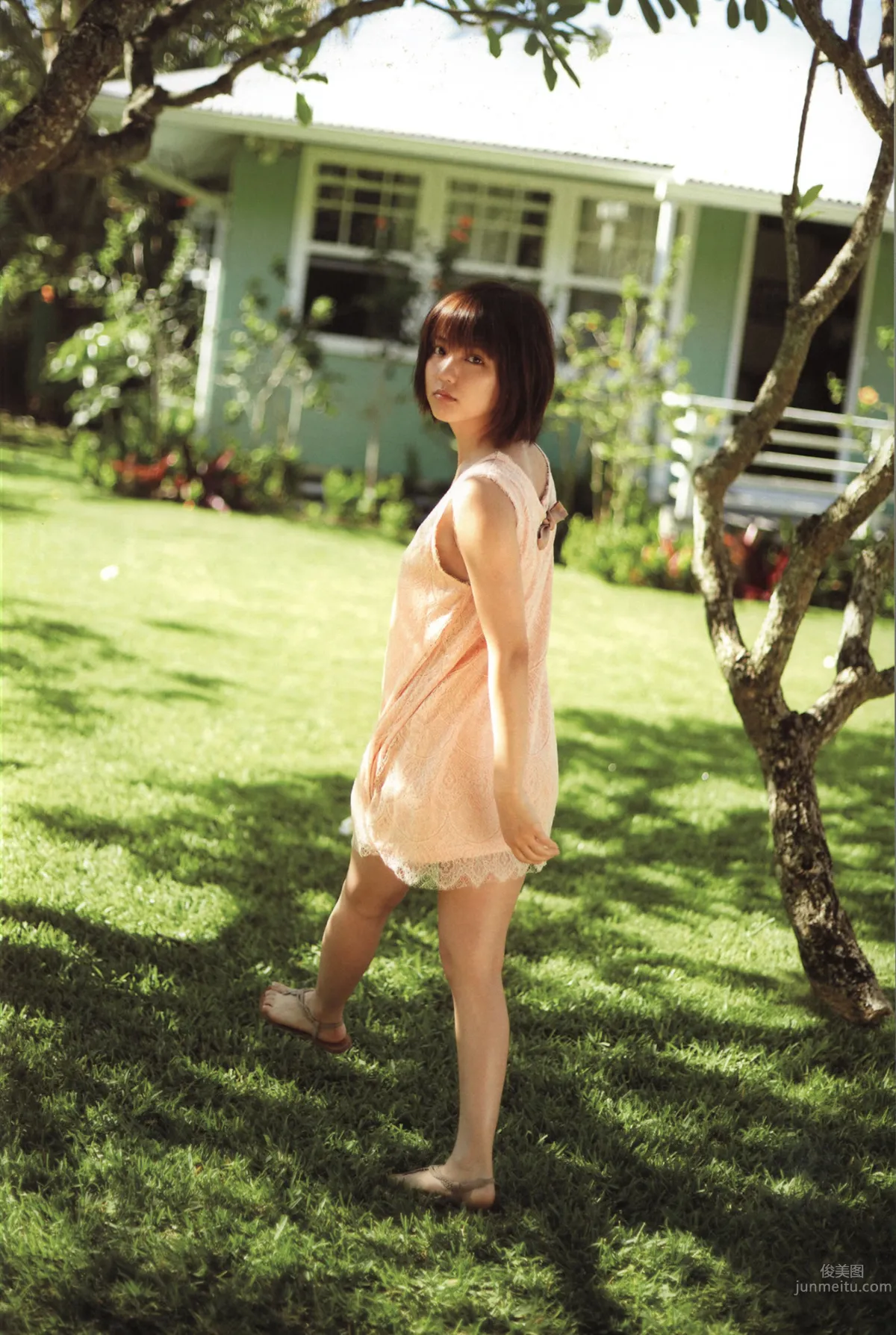 Erina Mano: Dear Friends photo 20