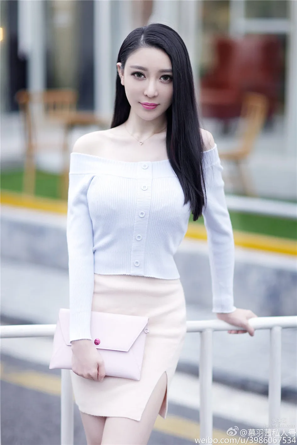 Mu Yuqian, Elegant Beauty and Alluring Beautiful Legs Photo Pictures photo 16