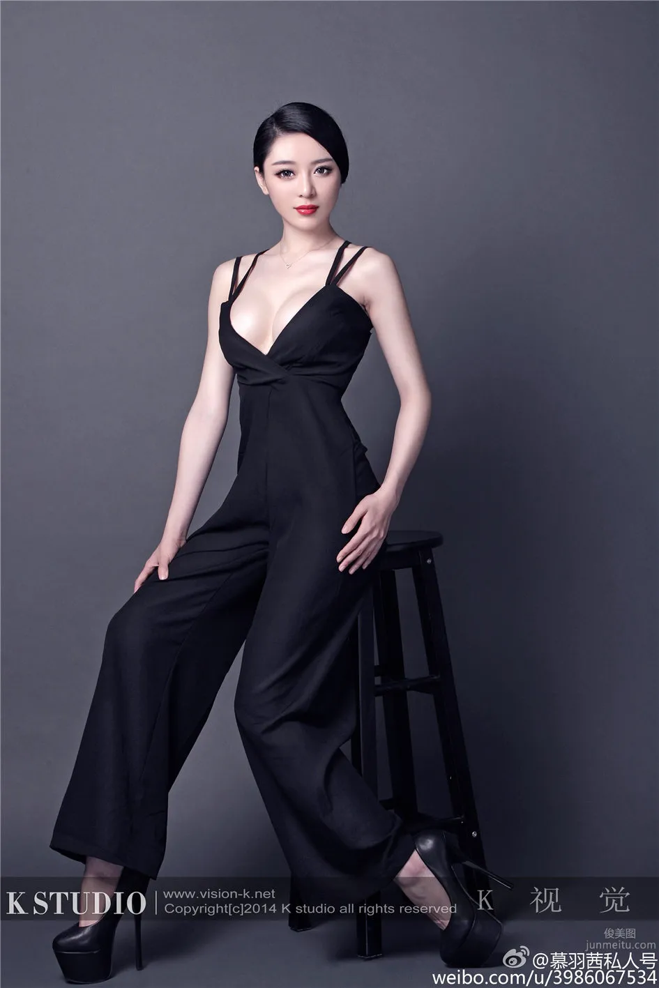 Mu Yuqian, Elegant Beauty and Alluring Beautiful Legs Photo Pictures photo 23