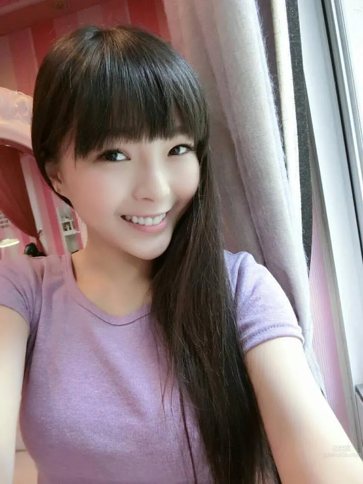 黃沐妍(小豬)- 比基尼大秀養眼美胸超搶鏡! 6