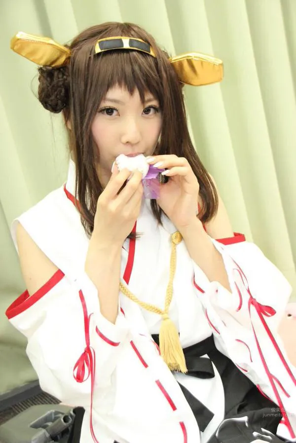Qinai Merika - Popular Coser Open-Chest Swimsuit Temptation photo 6