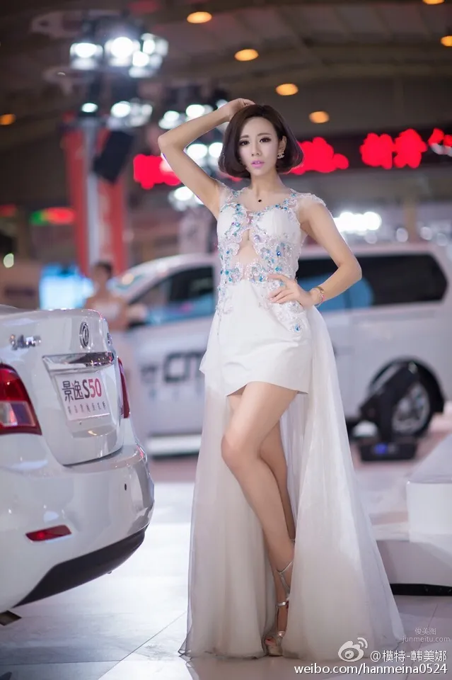 Han Meina, FAW Audi Tour Signed Car Model photo 24