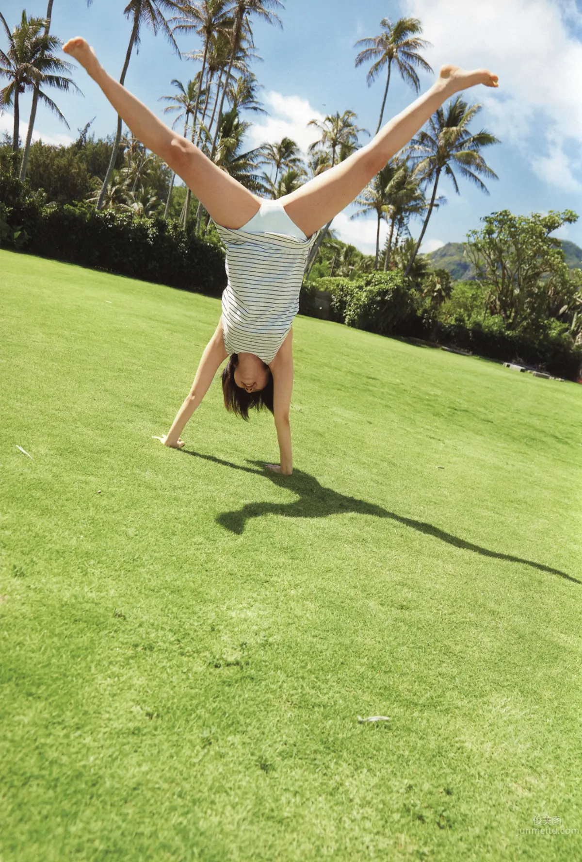 Erina Mano: Dear Friends photo 25