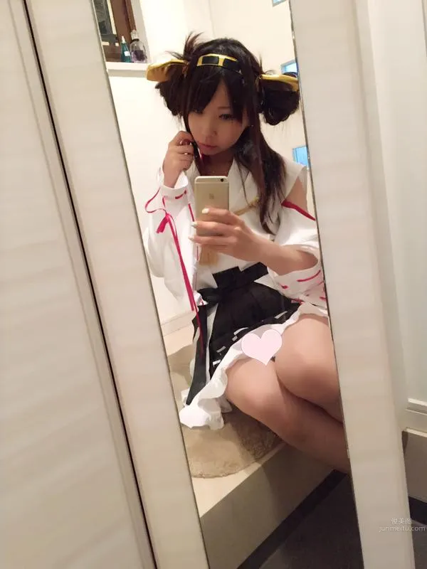 Qinai Merika - Popular Coser Open-Chest Swimsuit Temptation photo 8