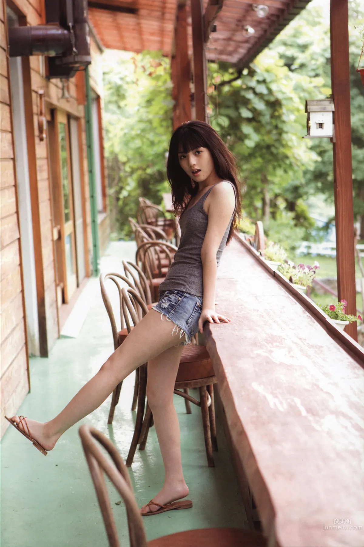 道重さゆみ- 『 Blue Rose 』写真集_45