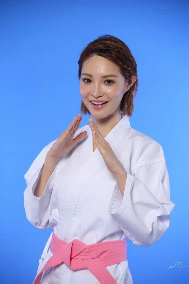 Mornin Chen - E Cup Southern Hemisphere Singer Slightly Hot Girl photo 20