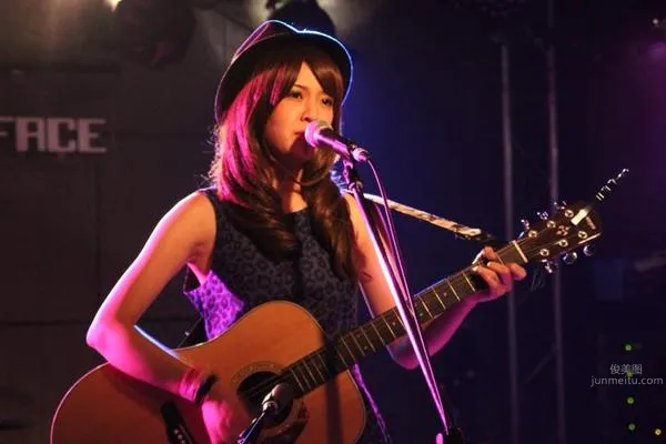 臼井愛佳(臼井愛佳)- 冷豔禦姐私房照 24