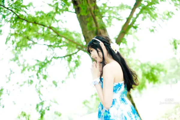 熊江琉唯- 气质美女外拍特辑_8