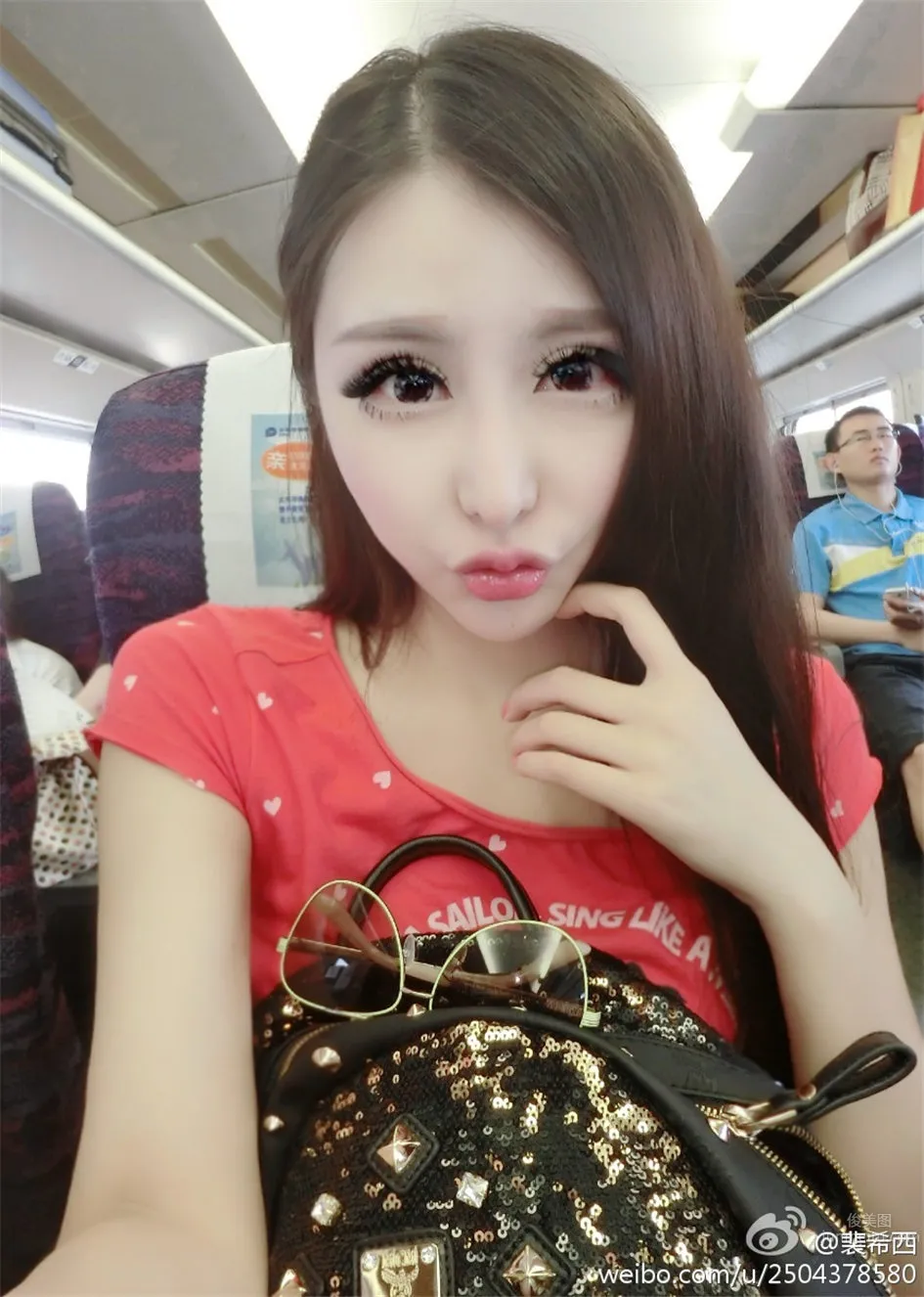 Pei Xixi, Sexy Cute Girl Bust Selfie Photos photo 11