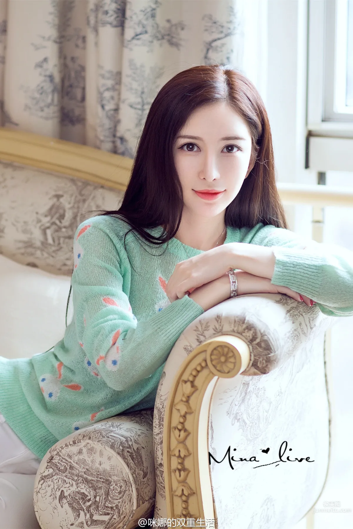 咪娜Mina- 气质女神私房照_39