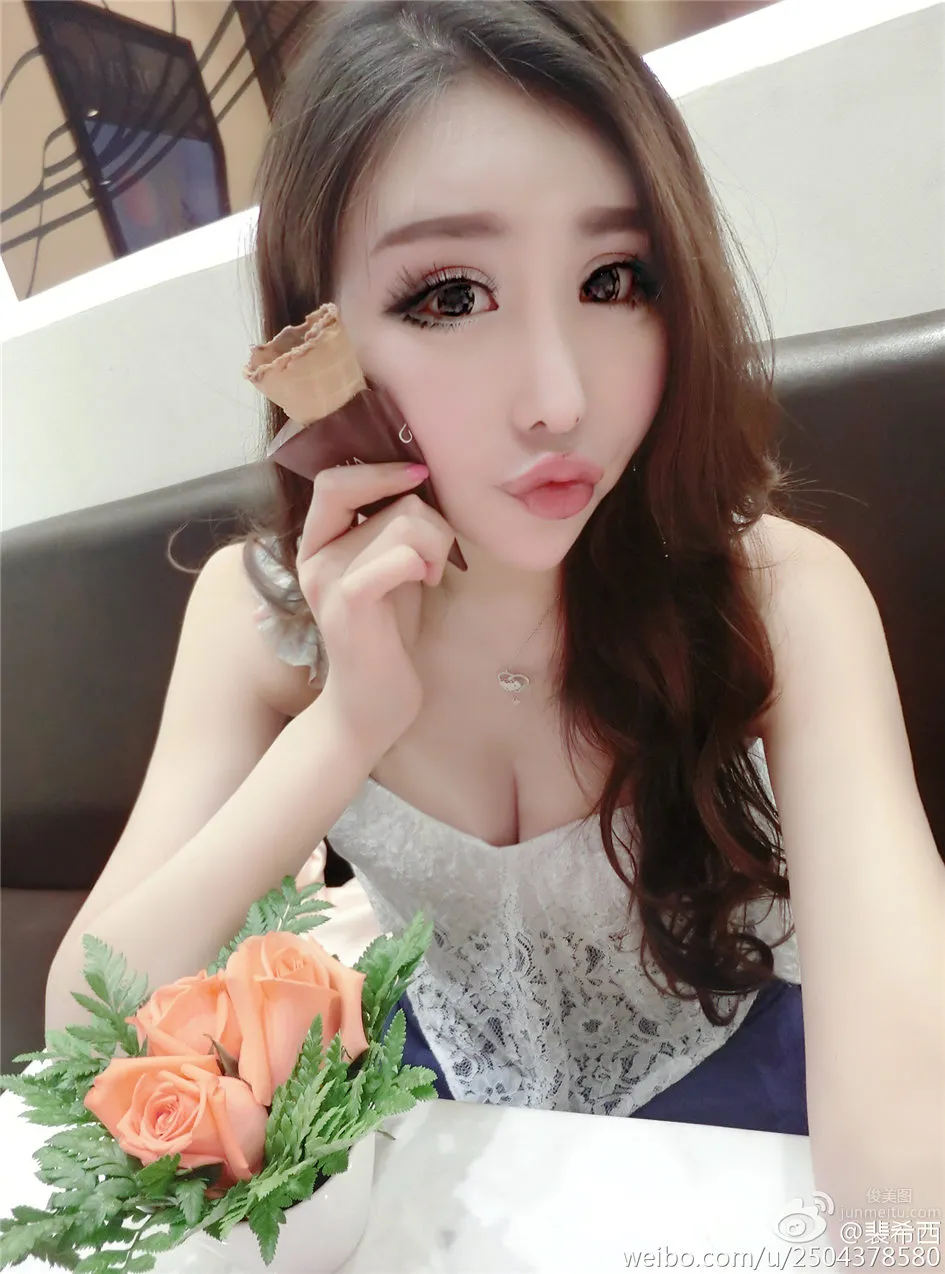 裴希西- 大奶美女感自拍美图_20