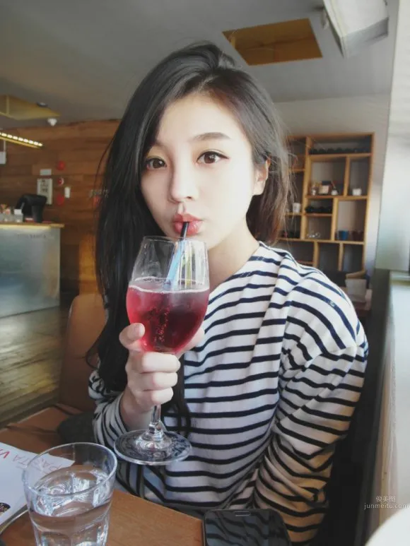 Park Hyun Seo - Pretty Anchor Private Shoot photo 8