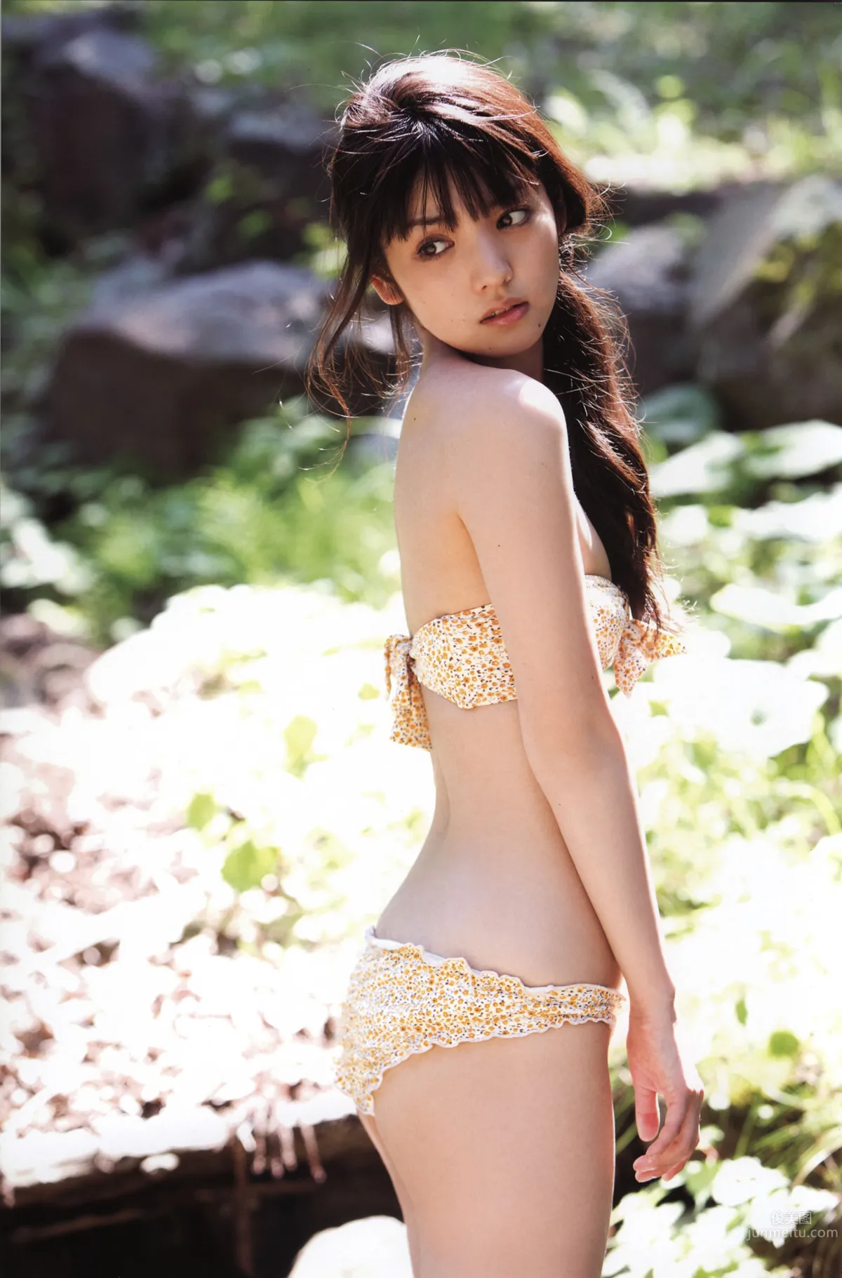道重さゆみ- 『 Blue Rose 』写真集_25