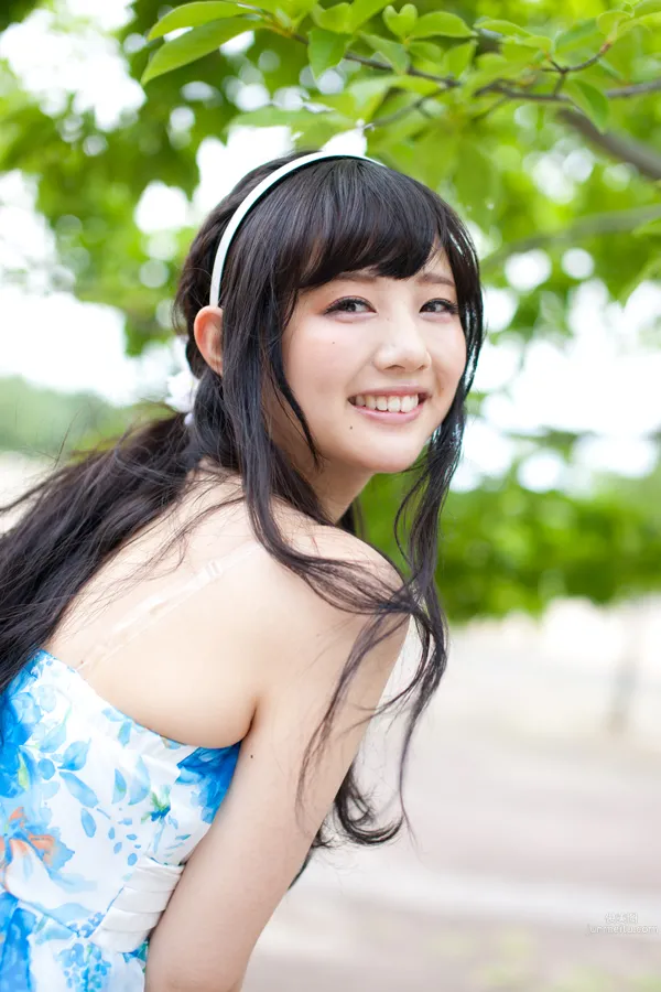 熊江琉唯- 气质美女外拍特辑_2