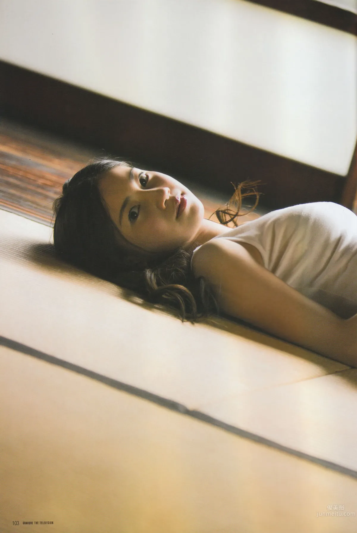 [Gravure The Television] Vol.34-35 乃木坂46 柴田阿弥 北川綾巴 须田亚香里 向井地美音 岩永亚美_43