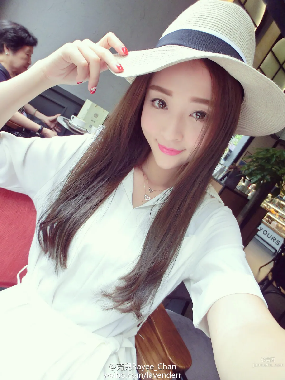Chen Rui - Playful Cute Car Model Photo Shoot photo 36