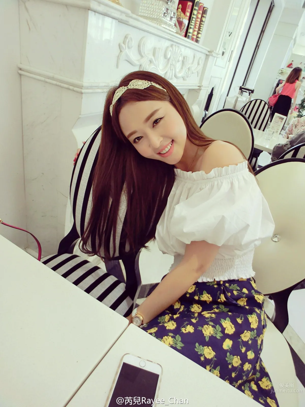 Chen Rui - Playful Cute Car Model Photo Shoot photo 13