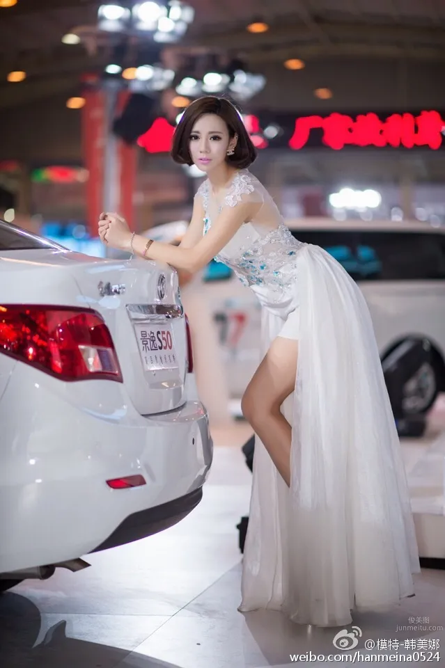 Han Meina, FAW Audi Tour Signed Car Model photo 22