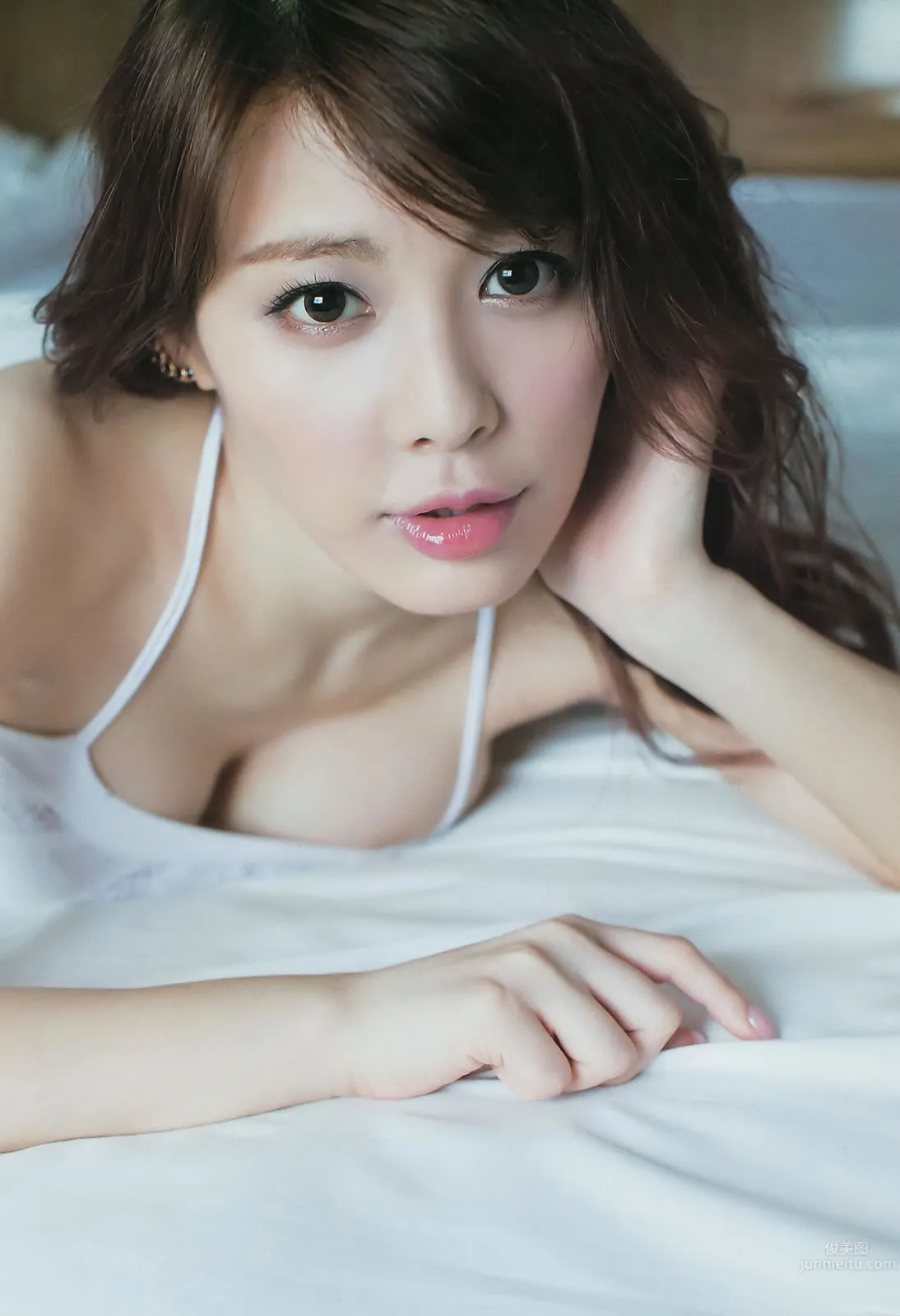 [Weekly Big Comic Spirits] 2014 No.42-45 新井恵理那 中世古麻衣 生田絵梨花 美馬怜子_21